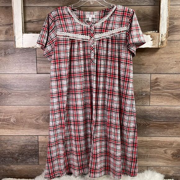 SECRET TREASURES SLEEPWEAR Red Black Gray Plaid Fleece Nightgown Size XL 16 / 18 - Picture 2 of 8